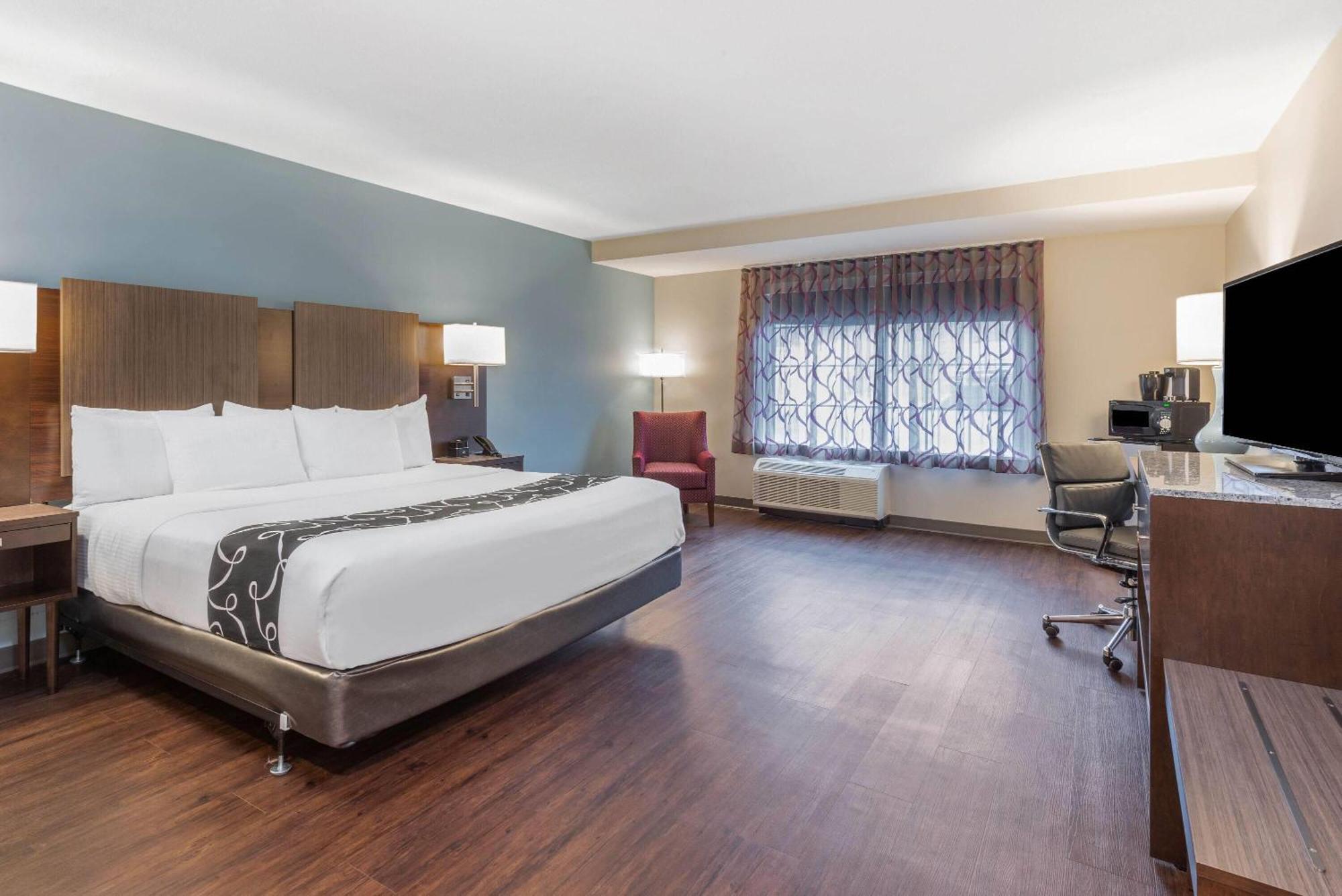 La Quinta By Wyndham Aberdeen-Apg Экстерьер фото